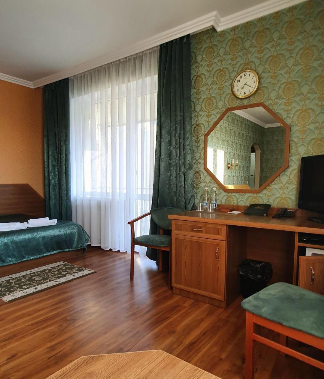 Hermes Resort Hotel With Medical Treatment Truskavec Exteriér fotografie